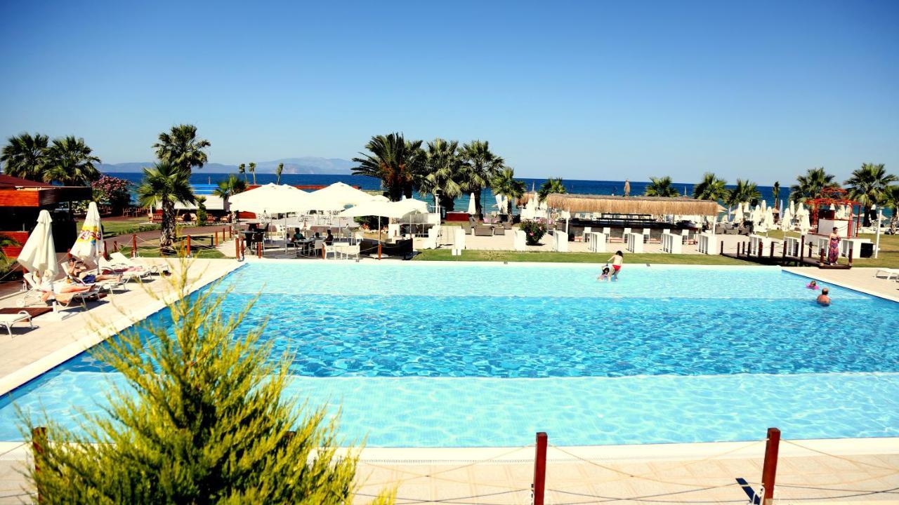 Risus Beach Resort Hotel Kusadasi Exterior photo