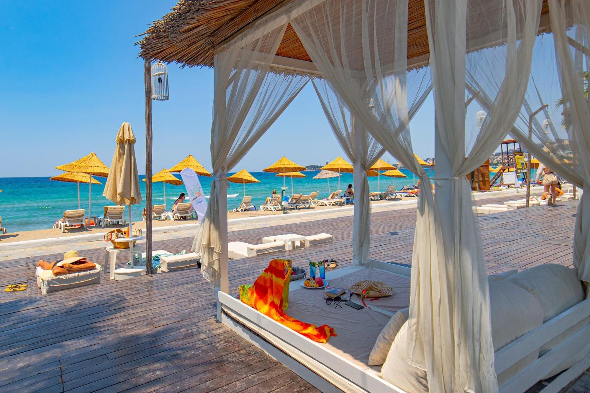 Risus Beach Resort Hotel Kusadasi Exterior photo